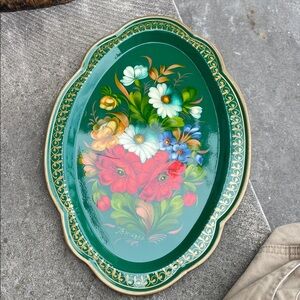 Zhostovo floral tray